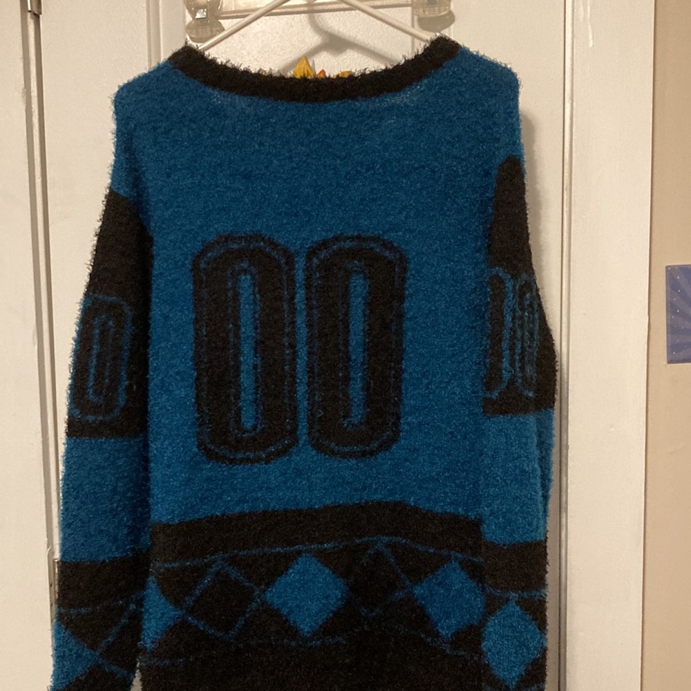 Eagles football sweater - Picture 3 of 4